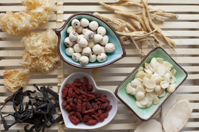 Chinese medicinal herbs, acupuncture and herbs for healing